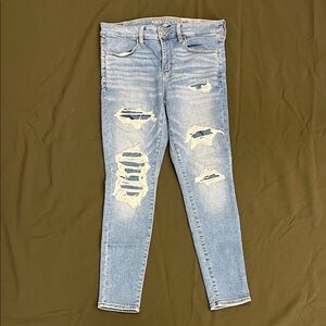 American Eagle Outfitters Light Blue Distressed Skinny Jeans